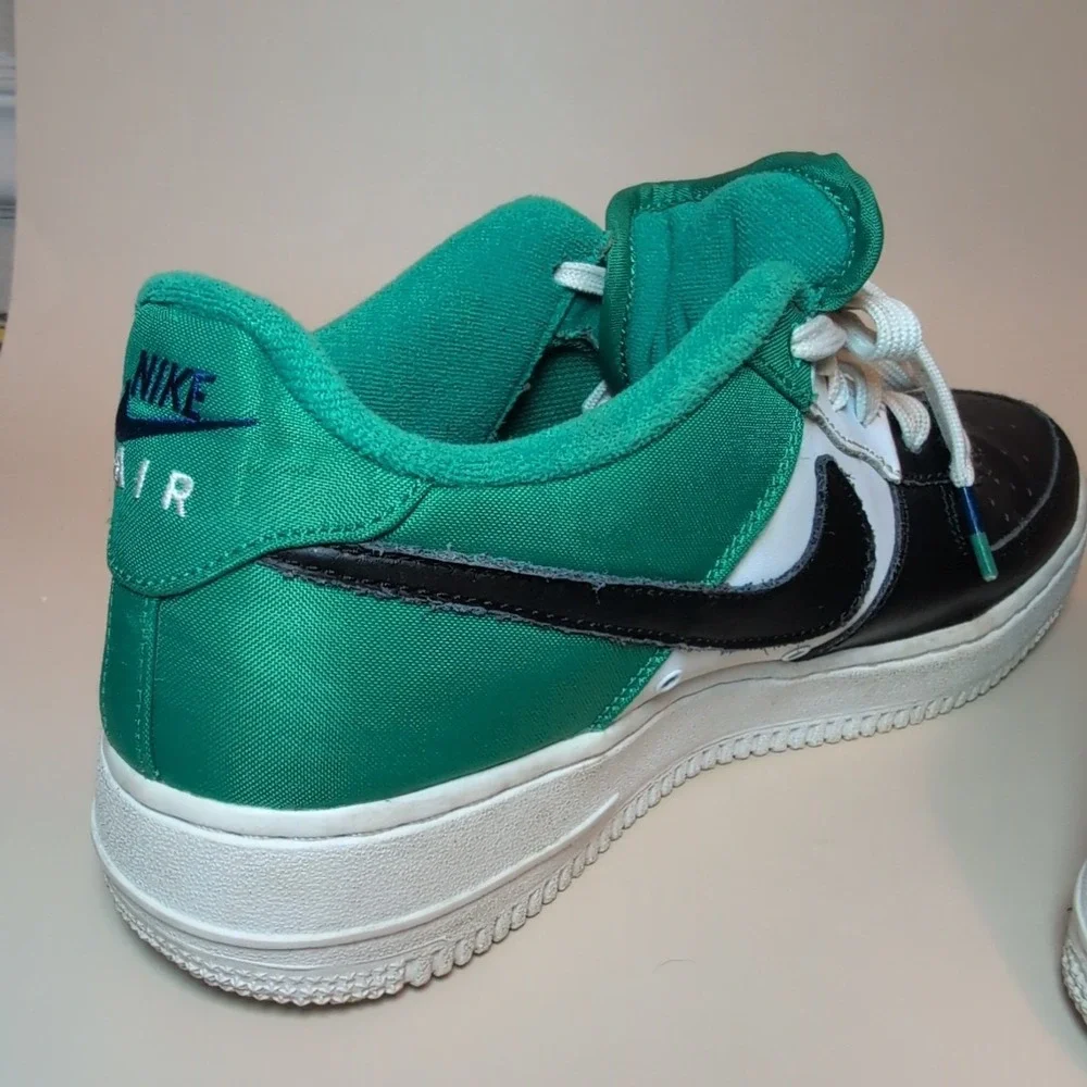 Nike Air Force‎ 1 LV8 GS Size 7Y Youth Black White Green Small Swoosh Sneakers